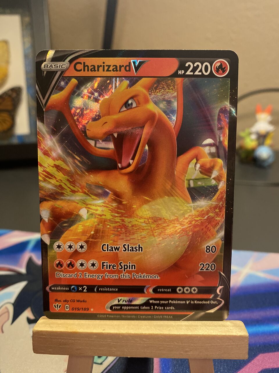 1x Charizard V 019//189 Ultra Rare NM-Mint Pokemon SWSH3 Darkness Ablaze